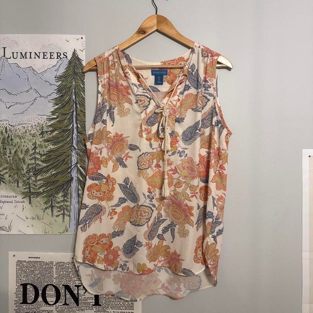 Antibes Blanc multicoloured floral top with tie front. Size L